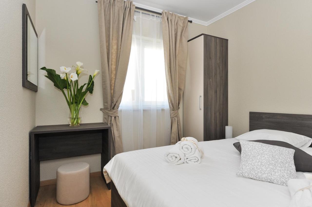 Apartmani Peric 1 Meka Draga Obrovac Extérieur photo