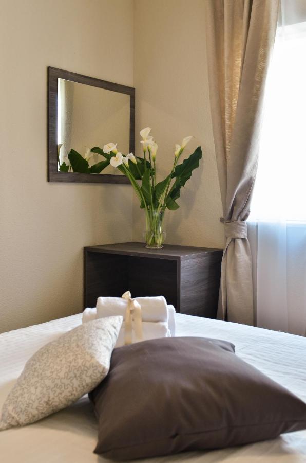Apartmani Peric 1 Meka Draga Obrovac Extérieur photo